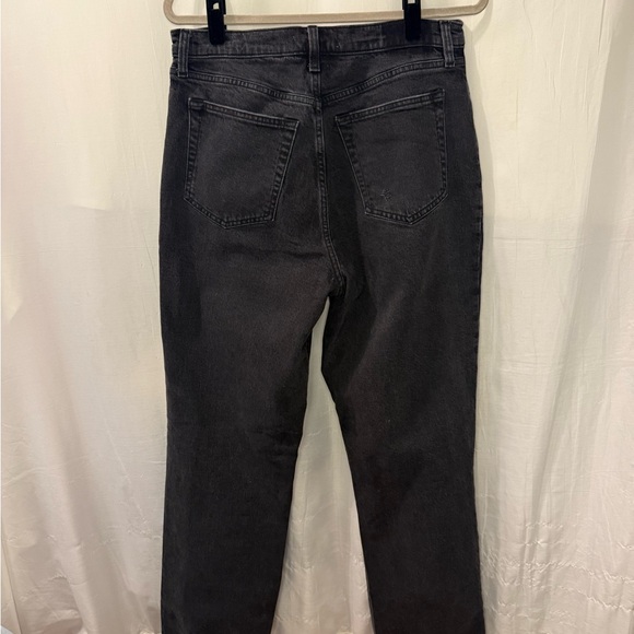 Abercrombie & Fitch Women’s 90s straight Ultra High Rise Jeans - Picture 5 of 10